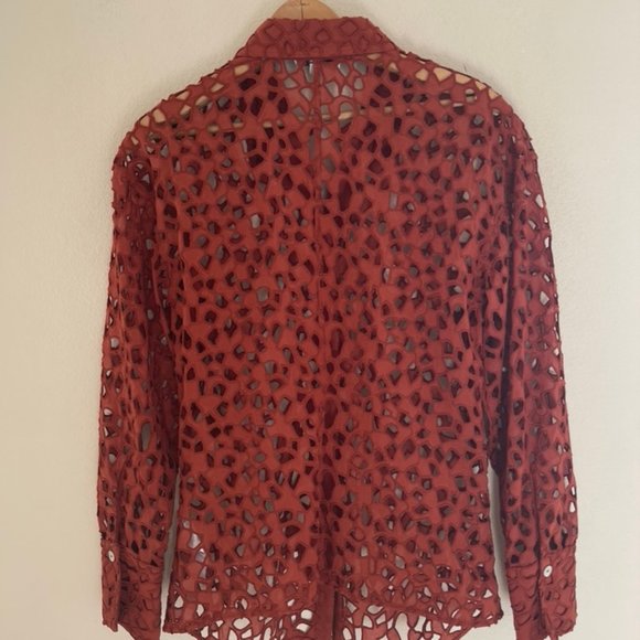 VINCE Burnt Red Large Holed Eyelet Blouse with Camisole is NWOT! SMALL PETITE - Picture 3 of 7